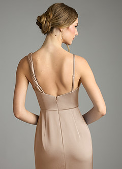 Azazie Samara Robes de demoiselle d'honneur Robe Sirène en Satin extensible Plissée Taupe image6