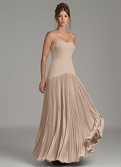 Azazie Yuliana Robes de demoiselle d'honneur Robe Trapèze en Mousseline de soie Sans bretelles Taupe image3