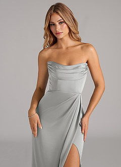 Azazie Johana Jurken voor bruidsmeisjes Converteerbaar Jurk van Stretch Satijn met Zeemeermin Off the Shoulder Zilver image2