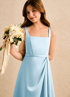 Azazie Emiko Girls Formal Abiti da Ragazza di Fiori Abito A-Line in Raso Opaco Plissettato Azzurro image5