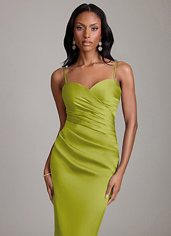 Azazie Sonora Vestidos de damas de honor Vestido de Hierba De Limón de Satén Elástico de Corte Recto con Sin tirantes image3