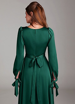 Azazie Leonia Robes de demoiselle d'honneur Robe Trapèze en Satin extensible Manche longue émeraude image7