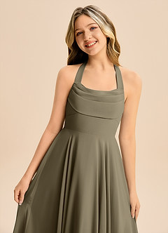 Azazie Kady Junior Vestido de Verde Sauce de Gasa de Corte en A con Escote de Corazón image6