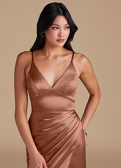 Azazie Shania Vestidos de damas de honor Vestido de Bronceador de Satén Metálico de Corte Recto con Plisado image3