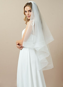 front Richelle Fingertip Veil With Blusher