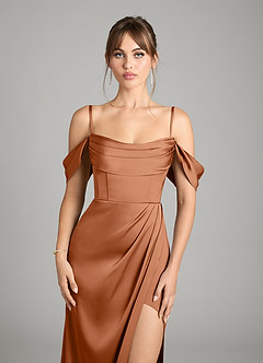 Azazie Johana Vestidos de damas de honor Vestido de Cobre de Satén Elástico de Corte Sirena Convertible con Vestidos sin tirantes image4