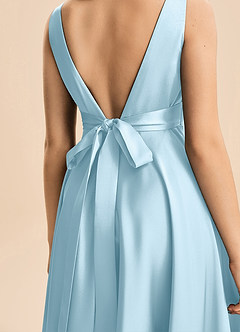 Azazie Gabby Junior Robe Trapèze en Satin extensible Plissée Bleu Ciel image2