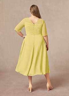 Azazie Naomi Abiti per la Madre della Sposa Abito A-Line in Chiffon Plissettato con Scollo a Barca Canarino image11