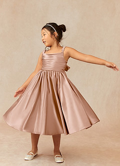 Azazie Cutie Pie vestidos de niña de las flores Vestido de Champán Rosado de Satin Mate de Corte En A con Plisado image3