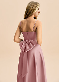 Azazie Rumi Junior Vestido de Rosa Polvorienta de Satén Elástico de Corte en A con Plisado image6