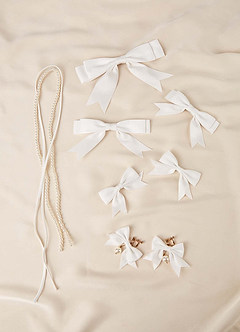 front White Bow Pearl Set