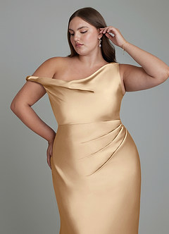 Azazie Emerson Vestidos de damas de honor Vestido Champán de Satén Elástico de Corte Sirena con Hombros descubiertos image12