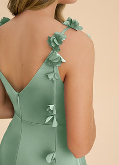 Azazie Gumdrop Junior 엠파이어 주름진 스트레치 새틴 플로어 길이 주니어 신부 들러리 드레스 image6