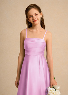 Azazie Pebbles Girls Formal Robe Demoiselle D'honneur Fillette Robe Trapèze en Mat Satiné Plissée Rose Bonbon image3