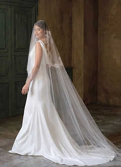 front Lace Appliqué Seraphina Chapel Veil