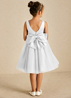 Azazie Sarina Robe Demoiselle D'honneur Fillette Robe Trapèze en Tulle Arc Blanc De Diamant image1