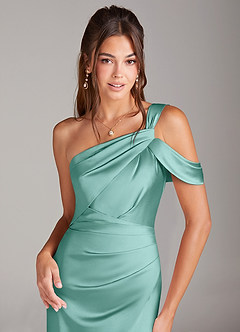 Azazie Wynter Jurken voor bruidsmeisjes Jurk van Stretch Satijn met Kolom Off the Shoulder Aqua image5