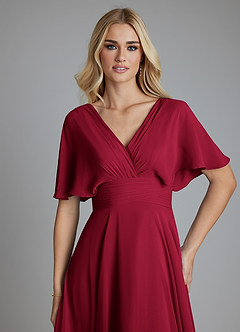 Azazie Pamela Vestidos de damas de honor Vestido de Borgoña de Gasa de Corte en A con Cuello en V plisado image5