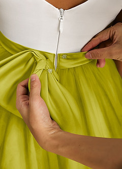 Azazie Sprout Robe Demoiselle D'honneur Fillette Robe Trapèze en Tulle Arc Citronnelle image5