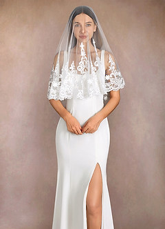 front Princess Lace Hip Veil With Blusher