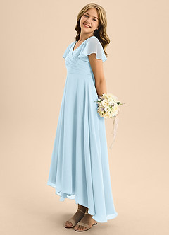 Azazie Induh Junior Vestido de Azul Cielo de Gasa de Corte en A con Plisado image4