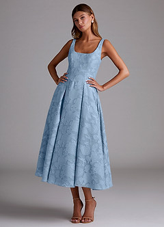 Azazie Amalie Robes de demoiselle d'honneur Robe Trapèze en Blumen-Burnout Plissée Poudre Bleue image1