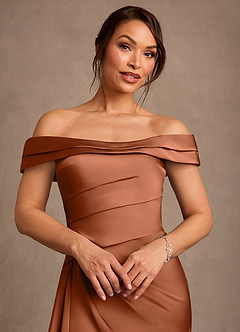 Azazie Beah Mère de la mariée Robes Robe Fourreau en Satin extensible Épaule décolletée Cuivre image6