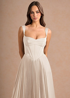 Avenelle Cream Mid Dress image5