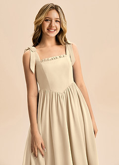Azazie Delia Junior Abito A-Line in Chiffon Fiocco Champagne image2