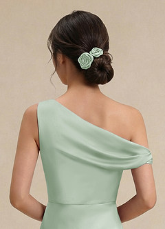 front Set di 2 elastici per capelli Darling Poise con fiore avorio.