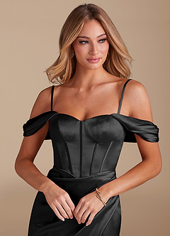 Azazie Asha Robes de demoiselle d'honneur Robe Fourreau en Satiné métallisé Épaule décolletée Noir image2