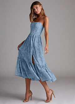 Azazie Delphina Robes de demoiselle d'honneur Robe Trapèze Convertible en Blumen-Burnout Bustier Poudre Bleue image5