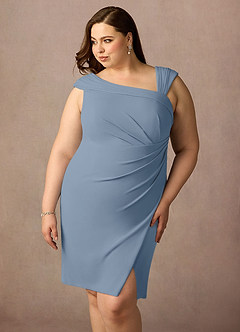 Azazie Cecily Mère de la mariée Robes Robe Fourreau en Crêpe Élastique Bleu Poussiéreux image11