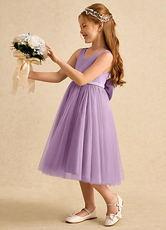Azazie Firefly Abiti da Ragazza di Fiori Abito A-Line in Raso Opaco Fiocco Glicine image1