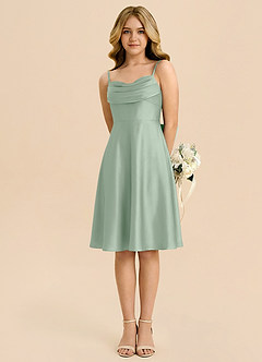 Azazie Bear Junior Robe Trapèze en Satin extensible Encolure en Forme de Cœur Agave image5