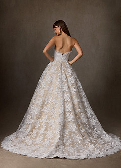 Azazie Hinata 웨딩드레스 볼가운 스트랩리스 레이스 채플 트레인 드레스 image10