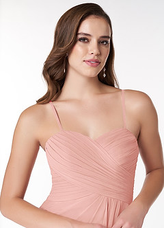 Azazie Arabella Allure Vestidos de damas de honor Vestido de Rosetón de Gasa de Corte en A Convertible con Escote de Corazón image6