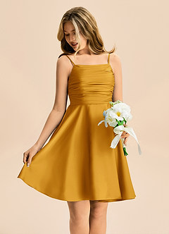 Azazie Miko Junior Vestido de Caramelo de Satén Elástico de Corte en A con Plisado image4