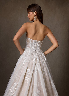 Azazie Elowyn Bröllopsklänningar Klä av Balklänning i Spets Axelbandslös Diamant Vit Naken image11