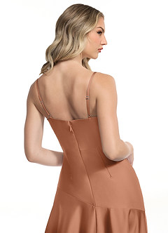 Azazie Kayla Robes de demoiselle d'honneur Robe Fourreau en Satin extensible Fente Latérale Bronze image5