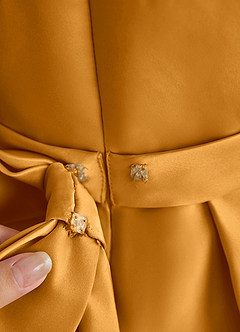 Azazie Princess Vestidos de florista Vestir Caramelo de Cetim fosco de Linha A com Plissado image7