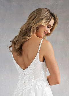 Azazie Avarie Vestidos de novia Vestido de Diamante Blanco de Tul de Corte en A con Lentejuela image4