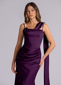 Azazie Inara Robes de demoiselle d'honneur Robe Sirène en Satin extensible Plissée Grain De Raisin image7