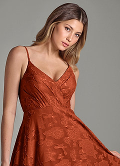 Azazie Amani 신부 들러리 드레스 A라인 주름진 플로럴 번아웃 바닥 길이 드레스 image7