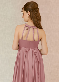 Azazie Arianthe Junior Vestido de Rosa Polvorienta de Satén Elástico de Corte En A con Con bolsillos image7
