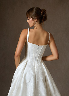 Azazie Delvina Bröllopsklänningar Klä av Balklänning i Blommig Jacquard med fickor Diamantvit image6