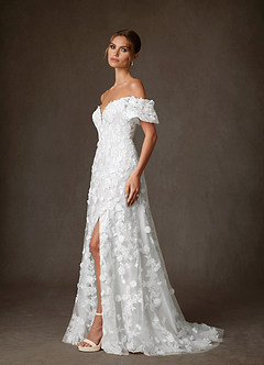 Azazie Vivienne Wedding Dresses Diamond White A-Line Sweetheart Lace Dress image6