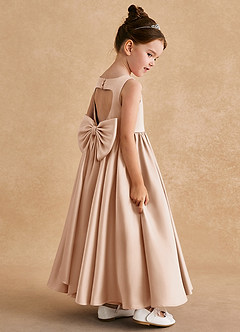 Azazie Bettie Blumenmädchenkleider A-Linie Schleifen Matte Satin Kleid Englisches Rosa image5