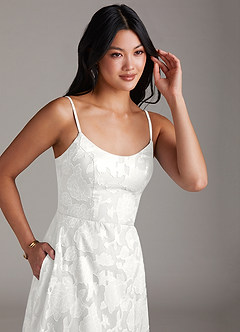 Azazie Moira Jurken voor bruidsmeisjes Jurk van Bloemen Burn-out met A-Lijn Zijsplit Wit image5