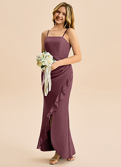 Azazie Buzzy Junior Robe Fourreau en Mousseline de soie Plissée Sangria image3